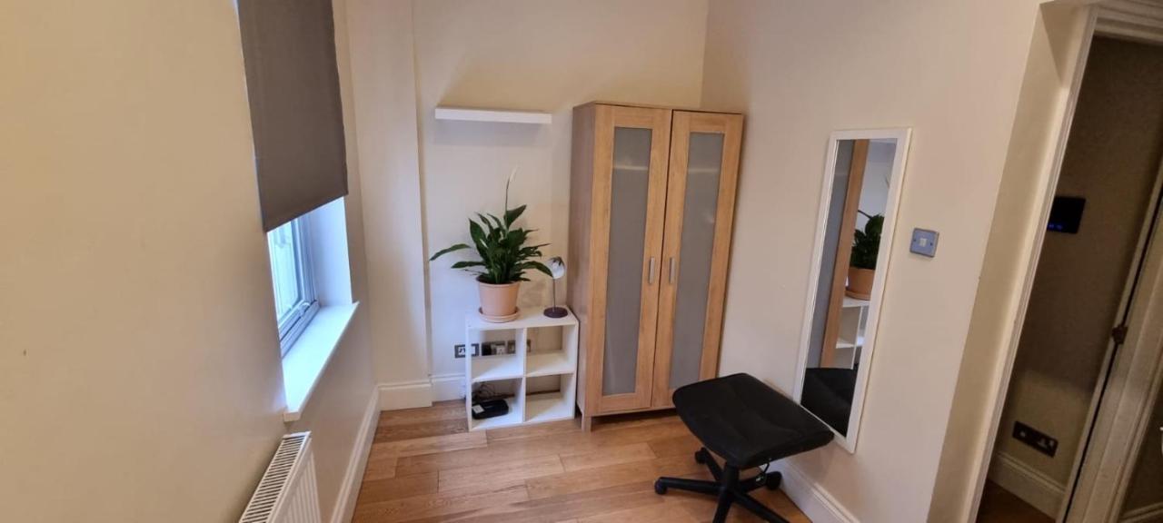 Apartament Sootheus - Soho71 Londyn Zewnętrze zdjęcie