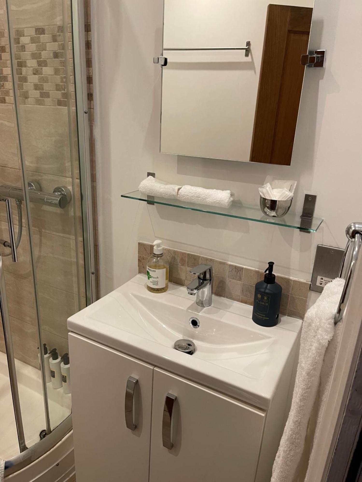 Apartament Sootheus - Soho71 Londyn Zewnętrze zdjęcie